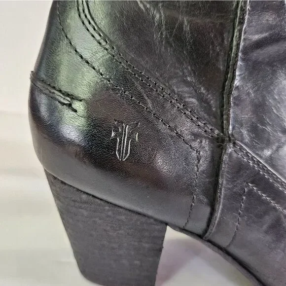 Frye Renee Seam Short Leather Stacked Heel Pointed Toe Boot Bootie In Black 9 - Picture 6 of 16